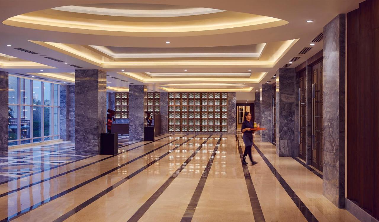 Hyatt Centric Janakpuri New Delhi Hotel Exterior photo